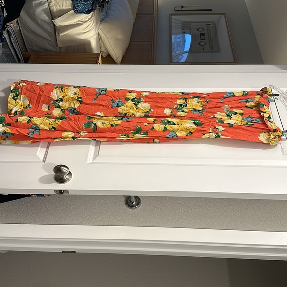 Floral strapless maxi dress - Picture 2 of 4